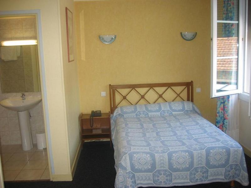 Hotel De La Cloche Sp แร็งส์ ภายนอก รูปภาพ