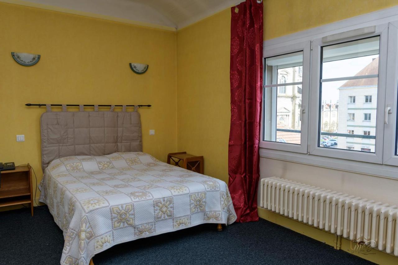 Hotel De La Cloche Sp แร็งส์ ภายนอก รูปภาพ